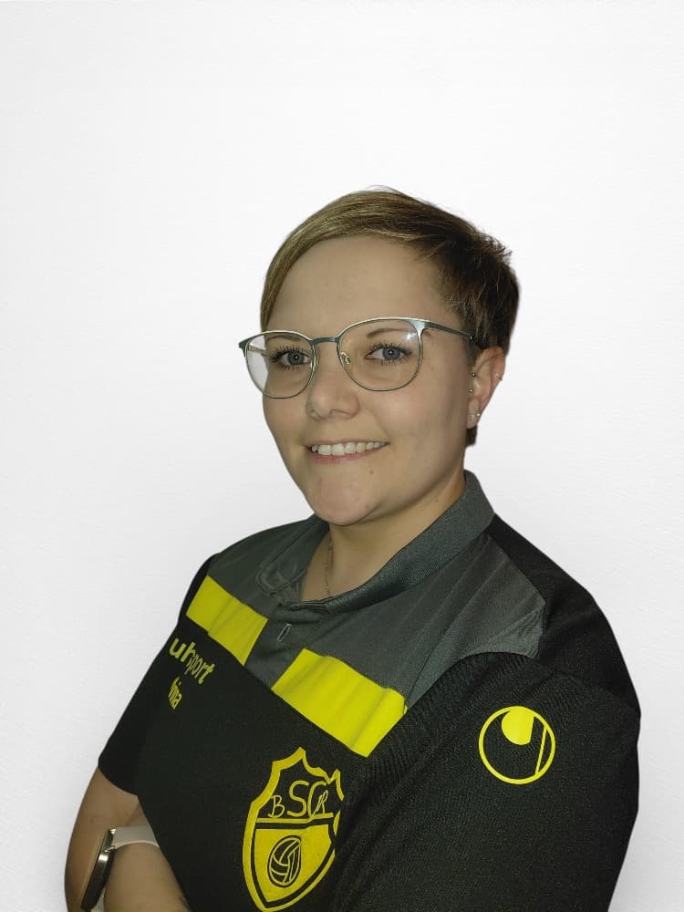 Carina Weiss: Vorstand und Kassier/Finanzverwaltung